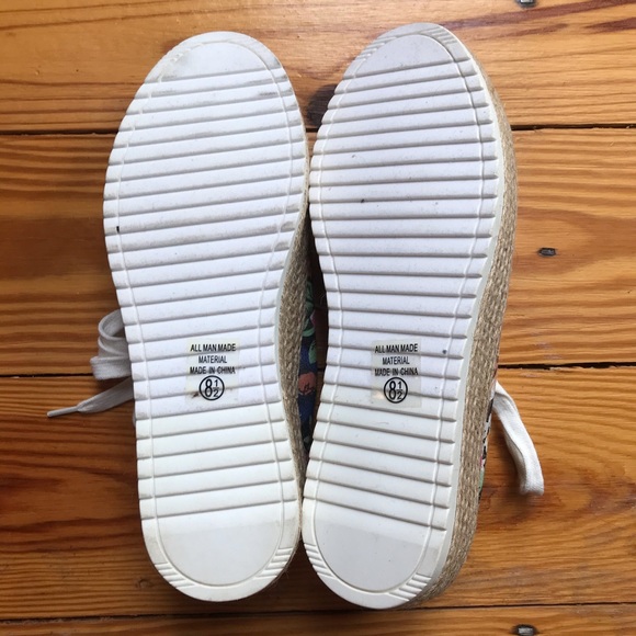 Soda Pink Floral Espadrilles Sneakers, NWOB, 8.5 - Picture 8 of 10